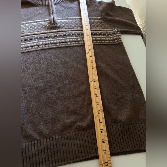 Oscar de la Renta Sweater partial zip size large - Picture 7 of 7